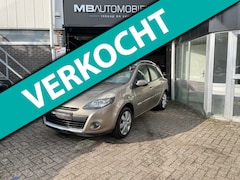Renault Clio Estate - 1.2 TCE Collection/ 1JR. APK/airco/Navi/Cruise control/LM Velgen