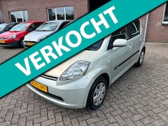 Daihatsu Sirion 2 - 1.0-12V Trend // Nieuwe APK