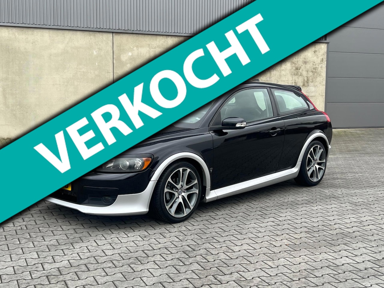 Volvo C30 - 1.8 Momentum SCHUIFDAK+CRUISE CONTROL+ELEKTRSICHE PAKKET+2 SLEUTELS - AutoWereld.nl