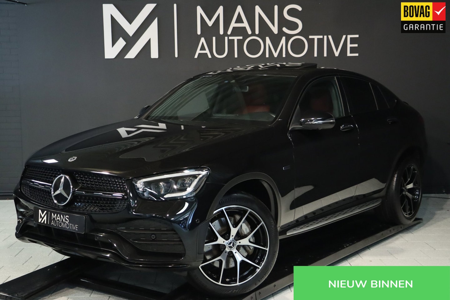 Mercedes-Benz GLC-klasse Coupé - 300e 4MATIC AMG / PANO / 360 / BURMESTER / SFEERVERLICHTING - AutoWereld.nl