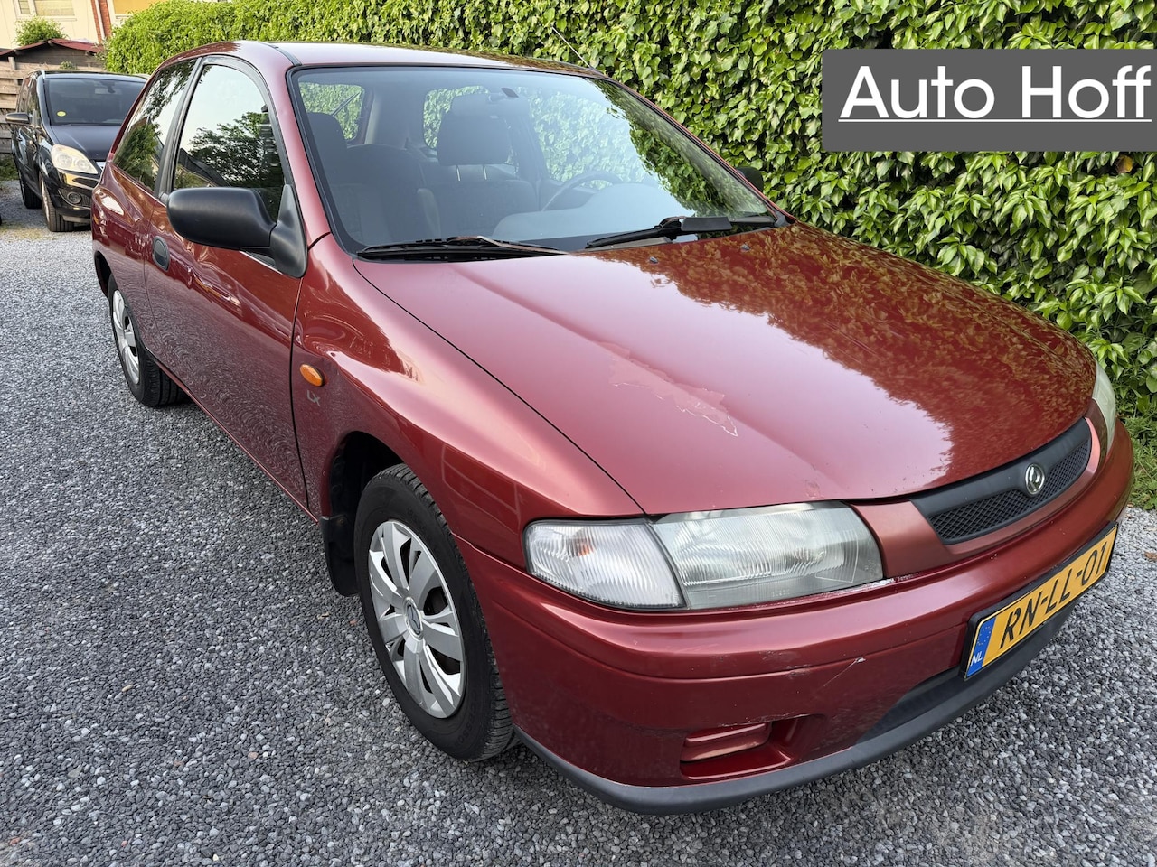 Mazda 323 - 1.5i P LX | Trekhaak | Radio / CD | APK tot 05-10-2026! - AutoWereld.nl