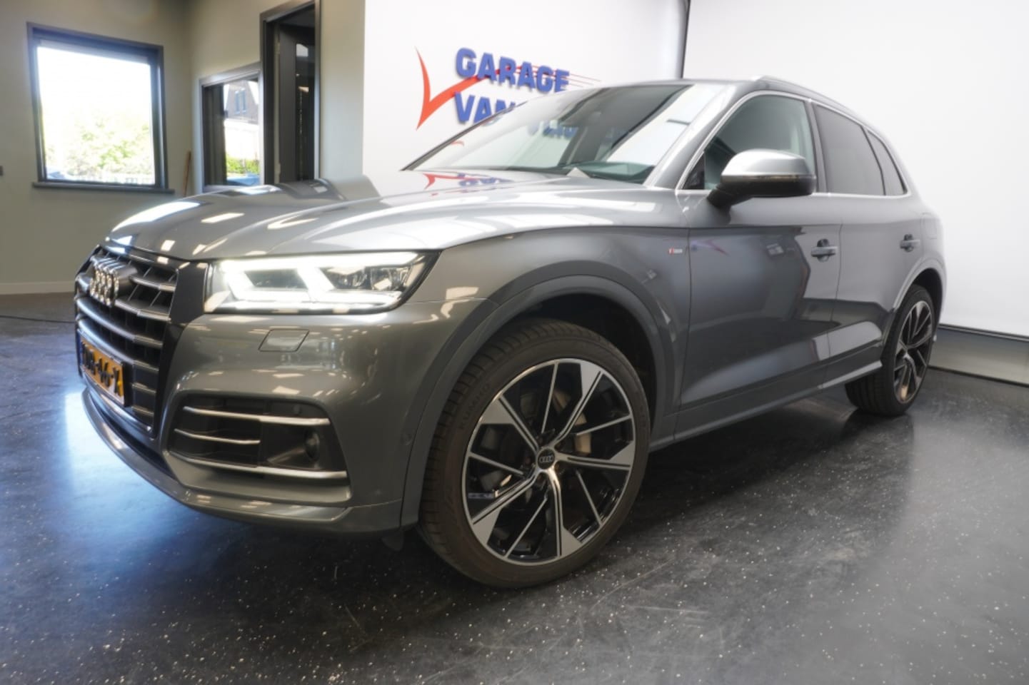 Audi Q5 - 55 TFSI e 367PK quattro S-Line SOH 90% 21''Velgen Matrix Camera - AutoWereld.nl
