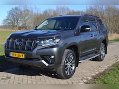 Toyota Land Cruiser 150 - 2.8 D-4D-F Executive Window Van