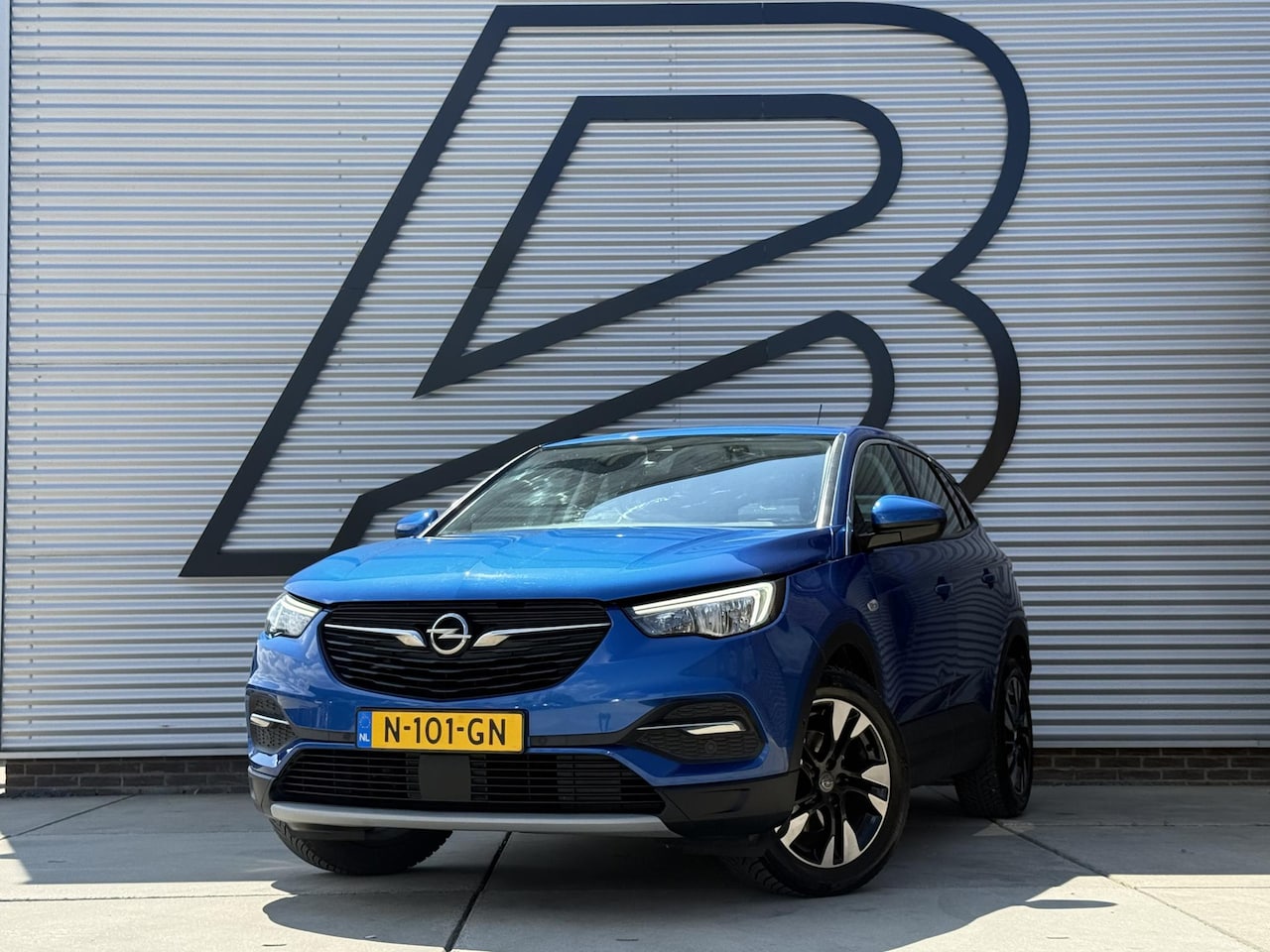 Opel Grandland X - 1.2 Turbo Innovation 2e Eigenaar|Clima|Cruise|Trekhaak|PDC V+A|APK tot 03-2027 - AutoWereld.nl
