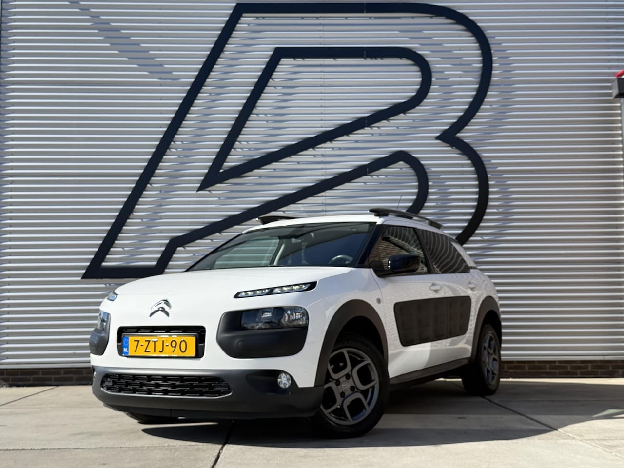 Citroën C4 Cactus - 1.2 VTi Shine 2e Eigenaar|Navi|Camera|Clima|Cruise|N.A.P|Goed Onderhouden|APK tot 05-2027 - AutoWereld.nl