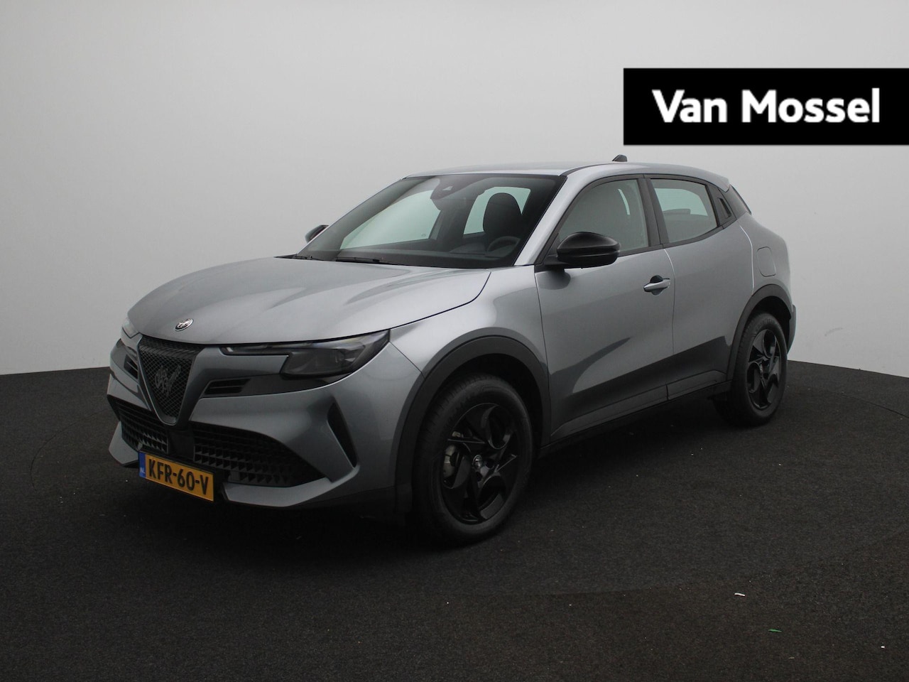 Alfa Romeo Junior - 1.2 Turbo Hybrid Ibrida | Parkeersensoren | Apple Carplay | - AutoWereld.nl