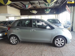 Toyota Yaris - 1.3 VVTi Aspiration MET AIRCO TREKHAAK