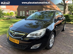 Opel Astra - 1.6 Edition | Radio | Trekhaak | Lichtmetaal | APK 07-03-2027 | Cruise control | Slechts 1