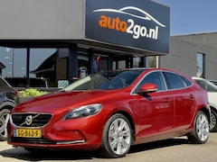 Volvo V40 - 2.0 T5 AUT8 SUMMUM PANODAK VOL-LEDER 18 INCH-LMV NAVI CAMERA LED PDC