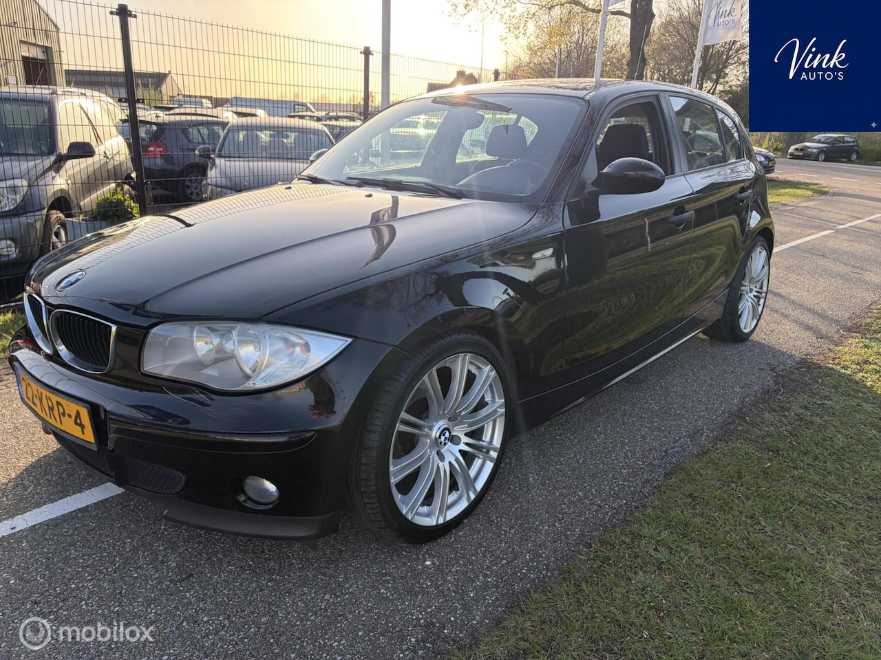 BMW 1-serie - 116i Executive | APK 1-2027 | 5 Deurs | LM Velgen | Airco | Parkeersensoren - AutoWereld.nl