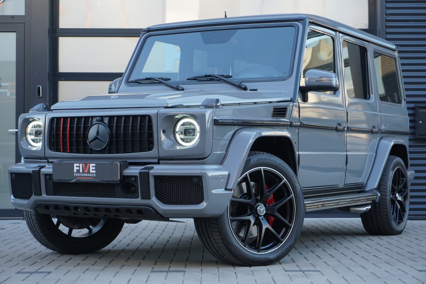 Mercedes-Benz G-klasse - 63 AMG Edition 463 Mercedes G63 AMG 571pk/ Akrapovic / Facelift / Trekhaak/ H-K - AutoWereld.nl
