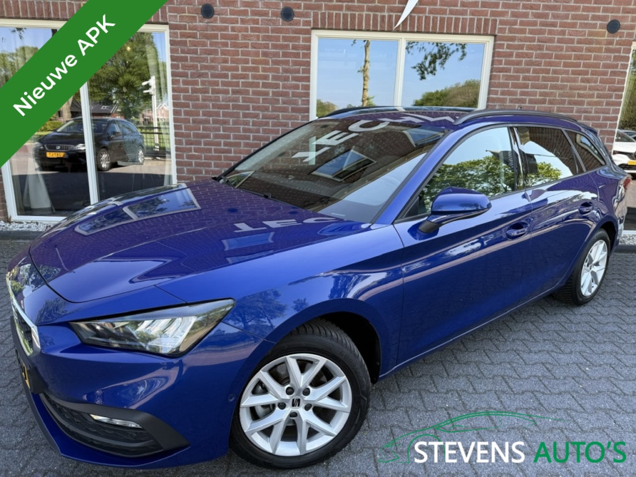 SEAT Leon Sportstourer - 1.0 TSI StyleBns Int TREKHAAK / CAMERA / VIRTUAL.COCKPIT / CARPL - AutoWereld.nl