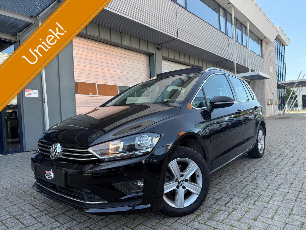 Volkswagen Golf Sportsvan - Highline 1.6 TDI | Lage km | Pano - AutoWereld.nl