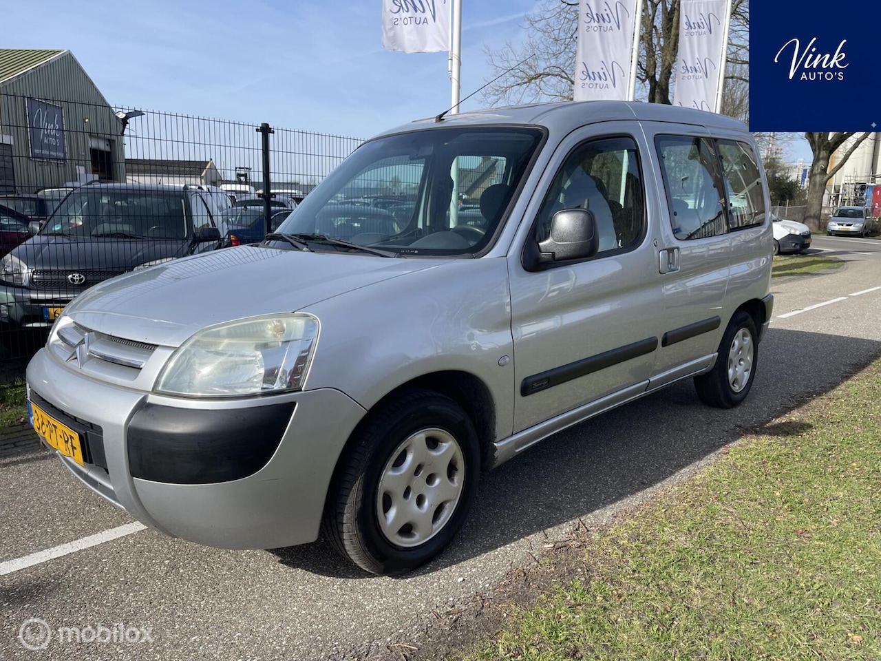 Citroën Berlingo - combi 1.6i Multispace Petit Paradis | APK 10-2026 | Cruise Control | Trekhaak - AutoWereld.nl