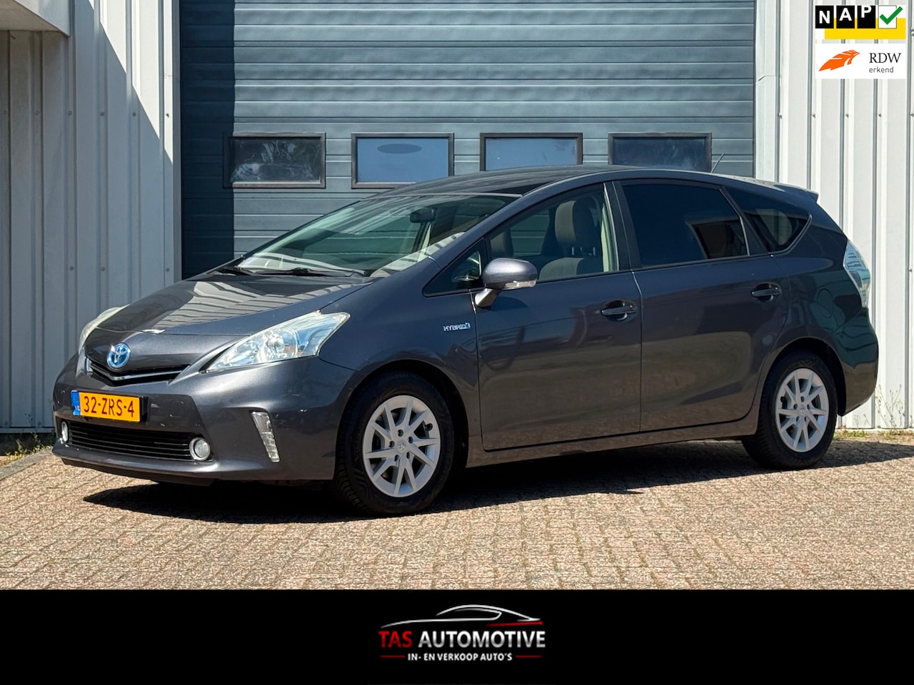 Toyota Prius Wagon - 1.8 Aspiration NAVI / CLIMA / PANO - AutoWereld.nl