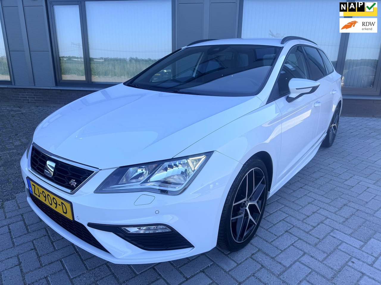 SEAT Leon ST - 1.5 TSI FR 150PK!|AUTOMAAT|TREKHAAK|NAP|DSG|Carplay|Facelift| - AutoWereld.nl