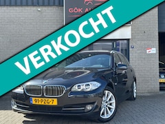 BMW 5-serie Touring - 523i High Executive / Pano / Leer / Stoelverwarming / PDC / Xenon / Navi / NAP / F1 Flippe