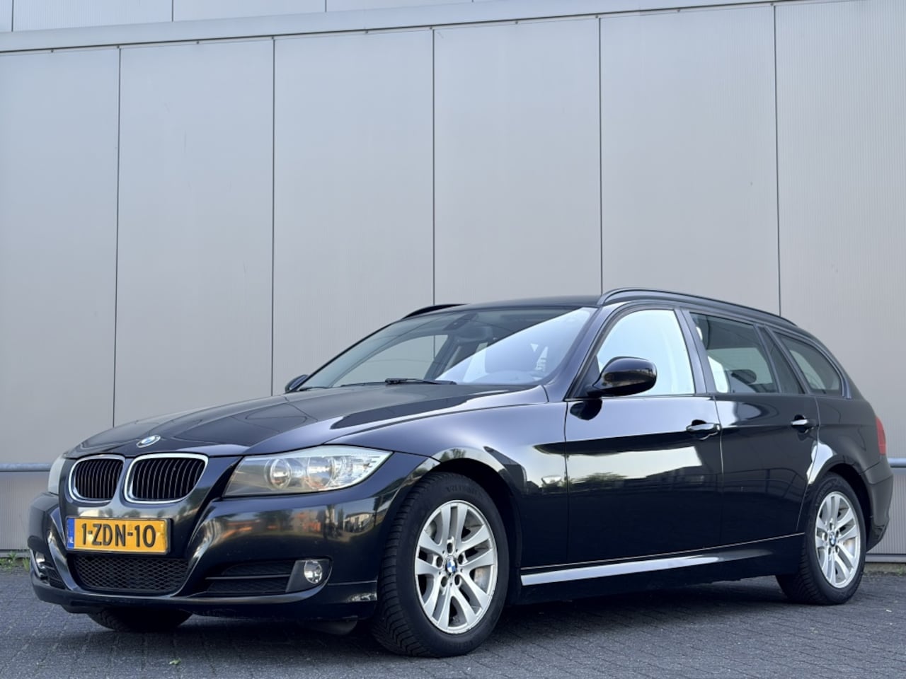 BMW 3-serie Touring - airco - navi - au 320d - AutoWereld.nl