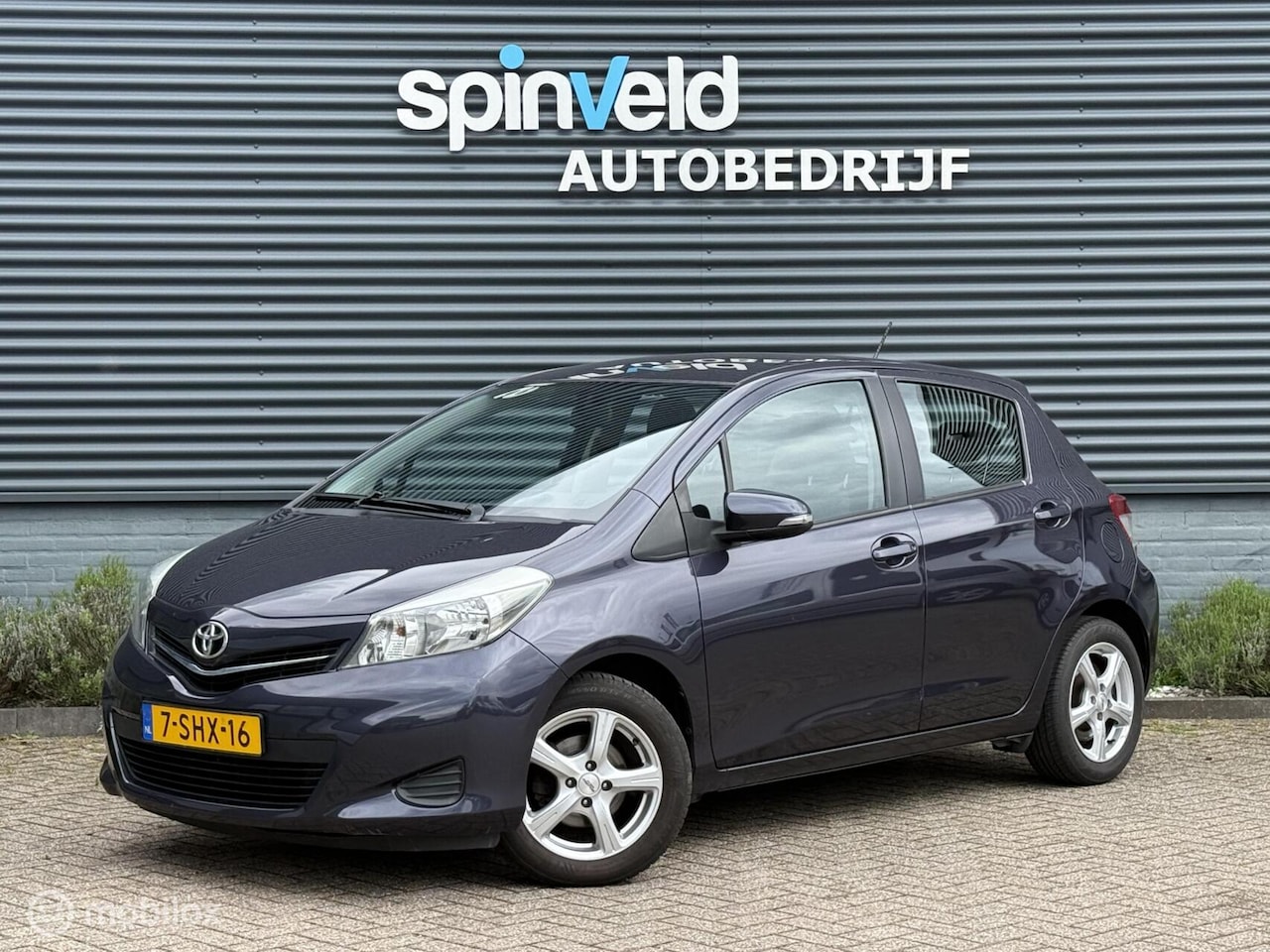 Toyota Yaris - 1.3 VVT-i Aspiration - Aut - Navi - Trekhaak - - AutoWereld.nl