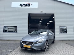 Volvo V40 - 2.0 T2 Nordic+ / Trekhaak / Navigate