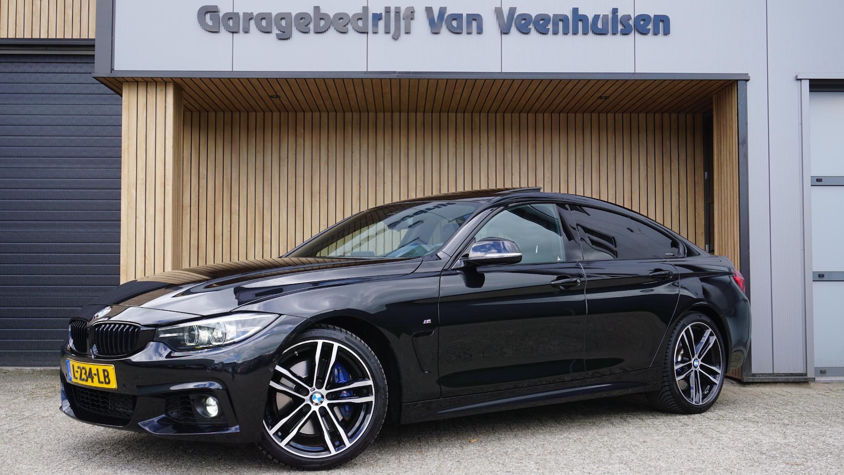 BMW 4-serie Gran Coupé - 418i 136PK M-Sport Shadow Line Schuif/kanteldak HUD H&K 360-View Trekhaak Leder 19inch LM - AutoWereld.nl