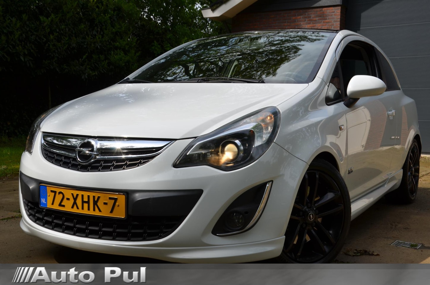 Opel Corsa - 1.6-16V T Color Edition OPC-Pakket/Navi/Airco/Cruise control/Extra getint glas/Sportstoele - AutoWereld.nl