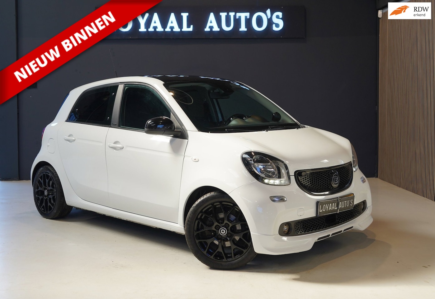 Smart Forfour - 1.0 Passion Brabus-uitvoering| CRUISE | AIRCO | ELEK.RAMEN | APK. - AutoWereld.nl