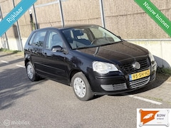 Volkswagen Polo - 1.4-16V Comfortline NAP/AIRCO/NETTE AUTO/RUIME APK