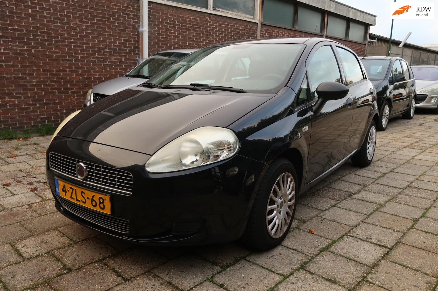 Fiat Grande Punto - 1.4 Actual *Rijklaarprijs *Airco *Onderhouden - AutoWereld.nl
