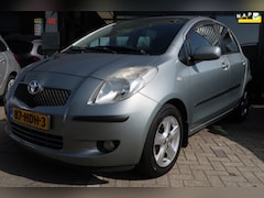 Toyota Yaris - 1.3 VVTi Luna *Rijklaarprijs *Trekhaak *Climate Control