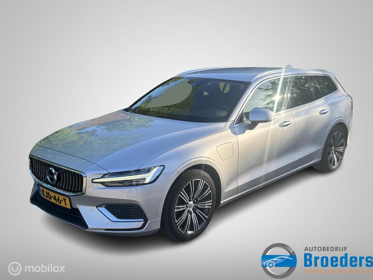 Volvo V60 - 2.0 T6 Recharge Inscription LONG RANGE - AutoWereld.nl