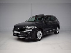 Volkswagen Tiguan - 1.4 TSI eHybrid SOH 95% / PANORAMADAK / VIRTUAL / EL.TREKHAAK / IQ-LIGHT / SFEERVERLICHTIN