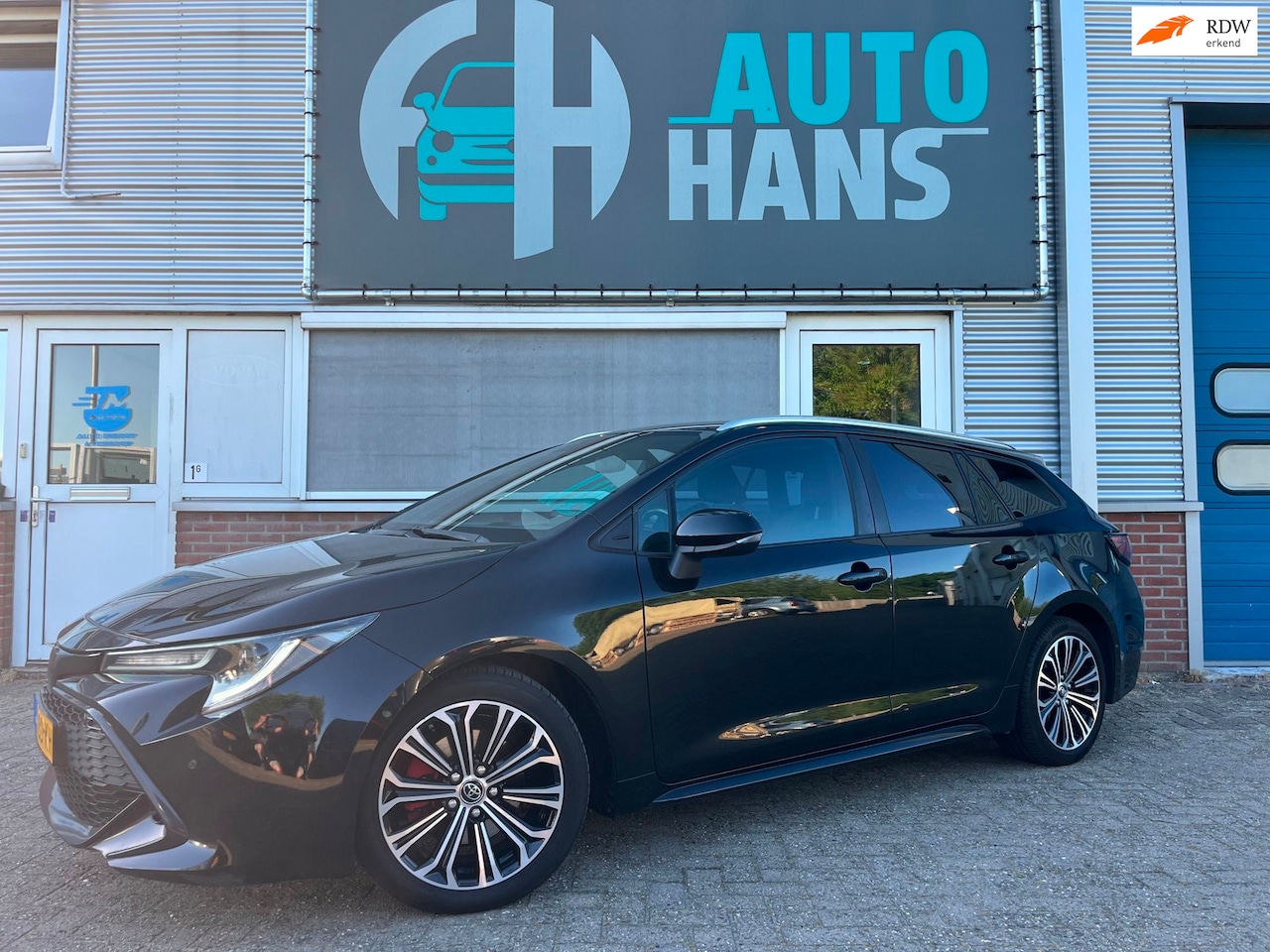 Toyota Corolla Touring Sports - 2.0 Hybrid Style | BTW | 1e eigenaar | volledig onderhouden - AutoWereld.nl