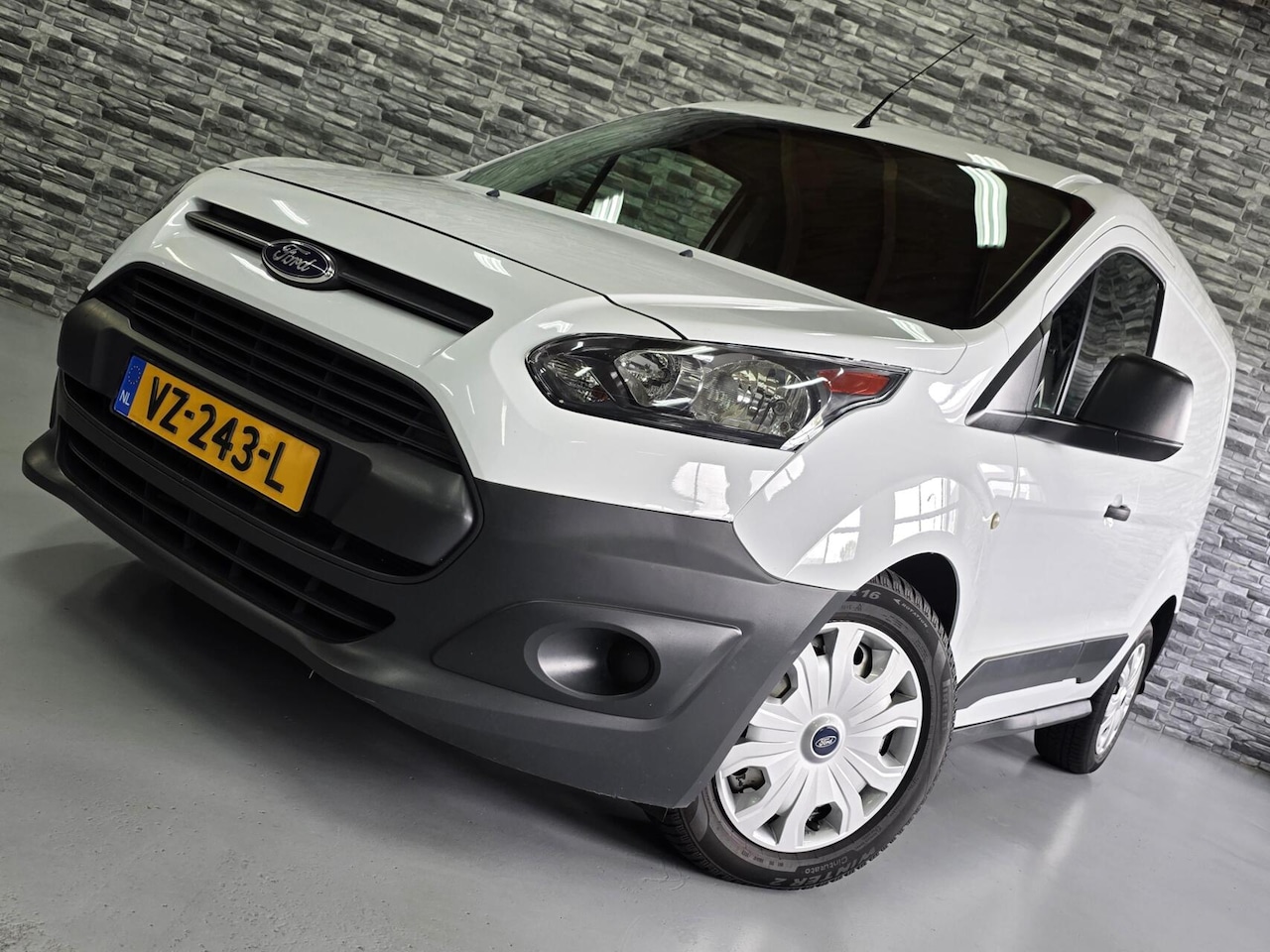 Ford Transit Connect - 1.5 TDCI L1 Ambiente *101PK*Nieuwe APK! - AutoWereld.nl