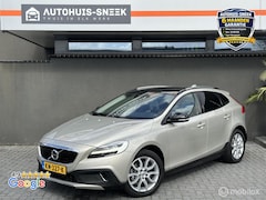 Volvo V40 Cross Country - 2.0 D2 Nordic+ Automaat |Leder |Pano