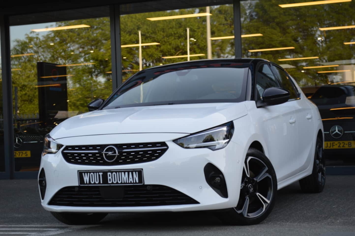Opel Corsa - 1.2 Turbo 100 pk Elegance Led Panorama Camera CarPlay Pdc - AutoWereld.nl