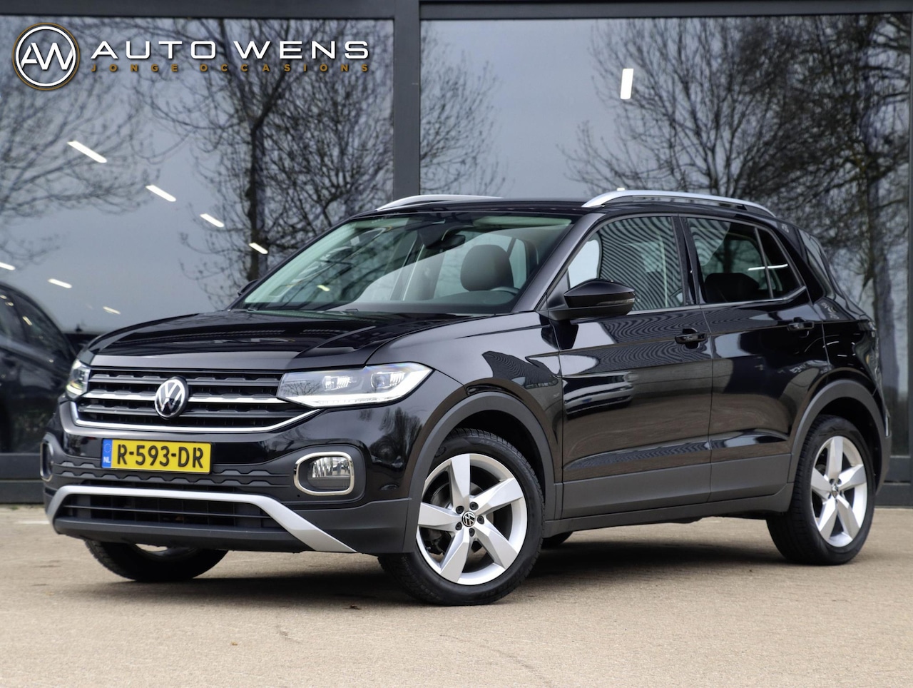 Volkswagen T-Cross - 1.0 TSI Style DSG 110PK | Trekhaak | Navigatie - AutoWereld.nl