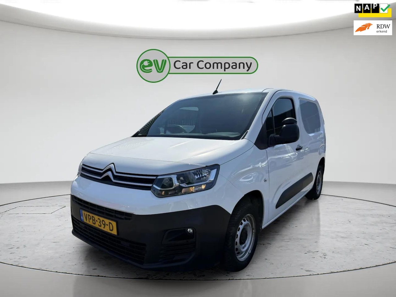 Citroën Berlingo - 1.5 BlueHDI Club | CarPlay | Cruise Control | Climate Control | Multimedia | Parkeersensor - AutoWereld.nl