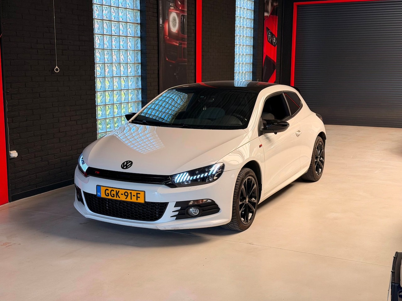Volkswagen Scirocco - 2.0 TSI|FACELIFT|DYNAUDIO|CARPLAY|UNIEKE STAAT - AutoWereld.nl