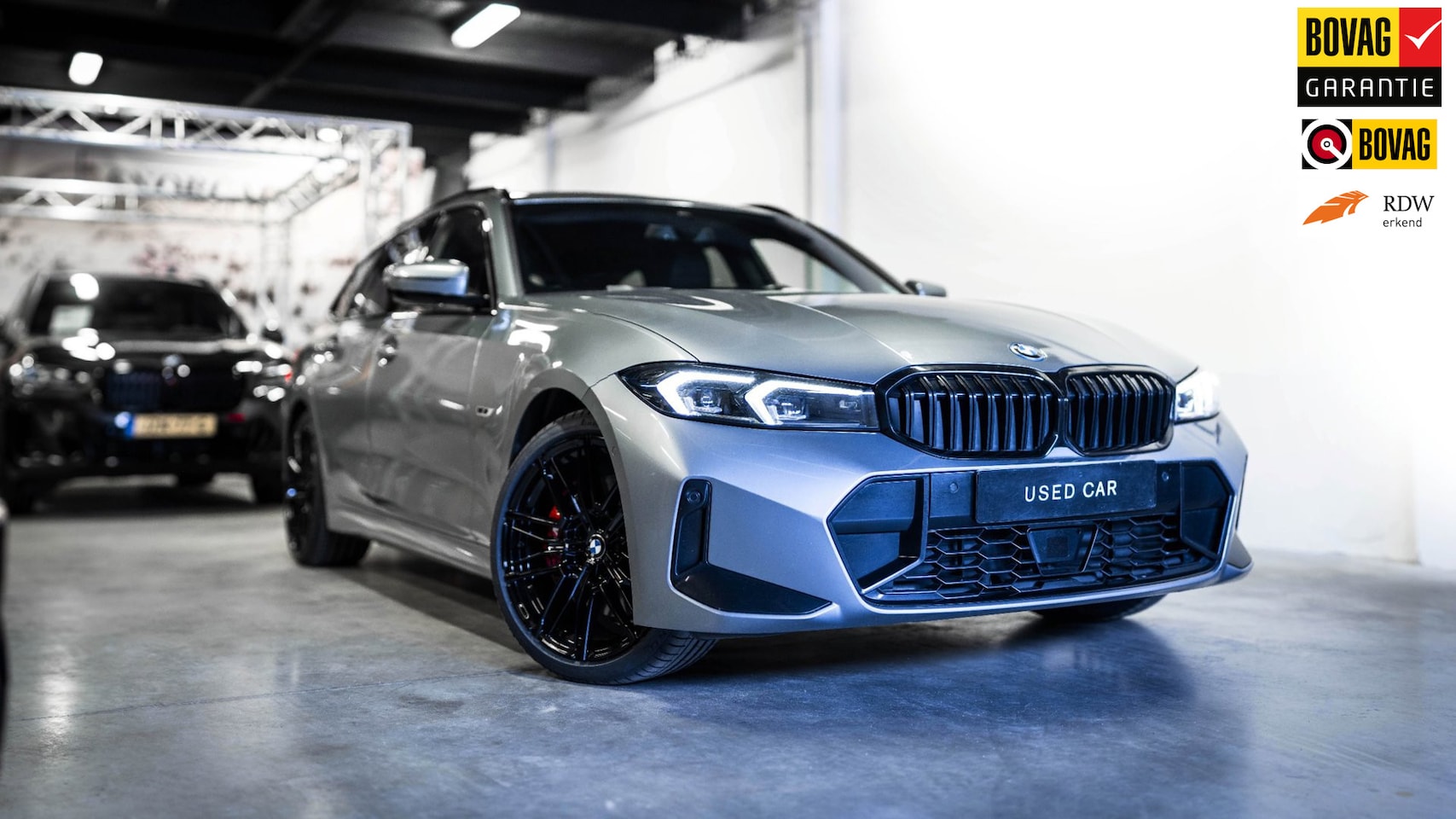 BMW 3-serie Touring - 330e M-Sport PRO|ACC|CARBON|Memory|Skyscraper Grau|19'' BLACK - AutoWereld.nl