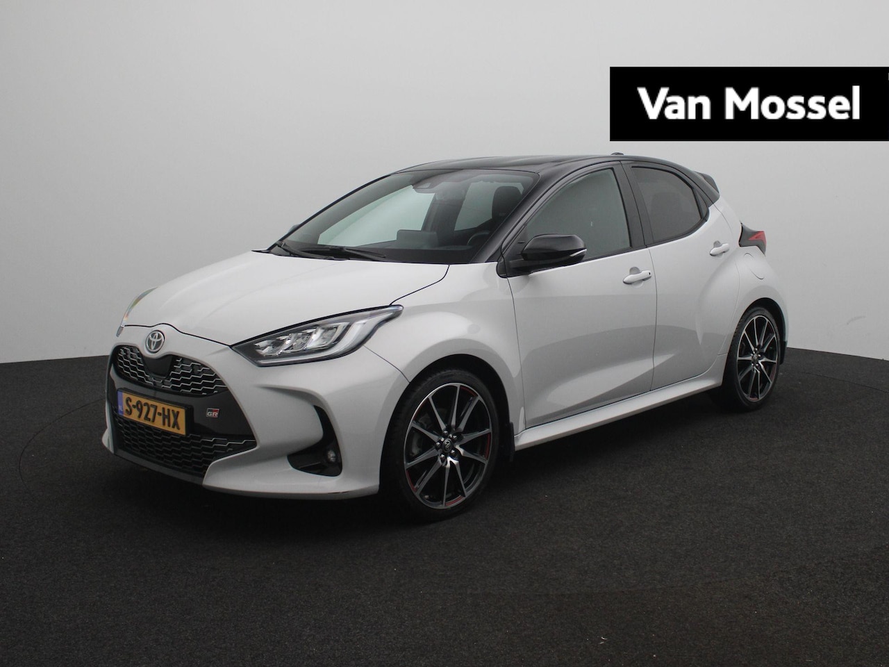 Toyota Yaris - 1.5 Hybrid GR Sport | Apple Carplay/Android | cruise control adaptief | electronic climate - AutoWereld.nl