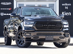 Dodge Ram 1500 - 5.7 V8 4x4 Crew Cab Sport Night Edition | Pano-Dak | Groot Navi | Elektrisch Sidebars