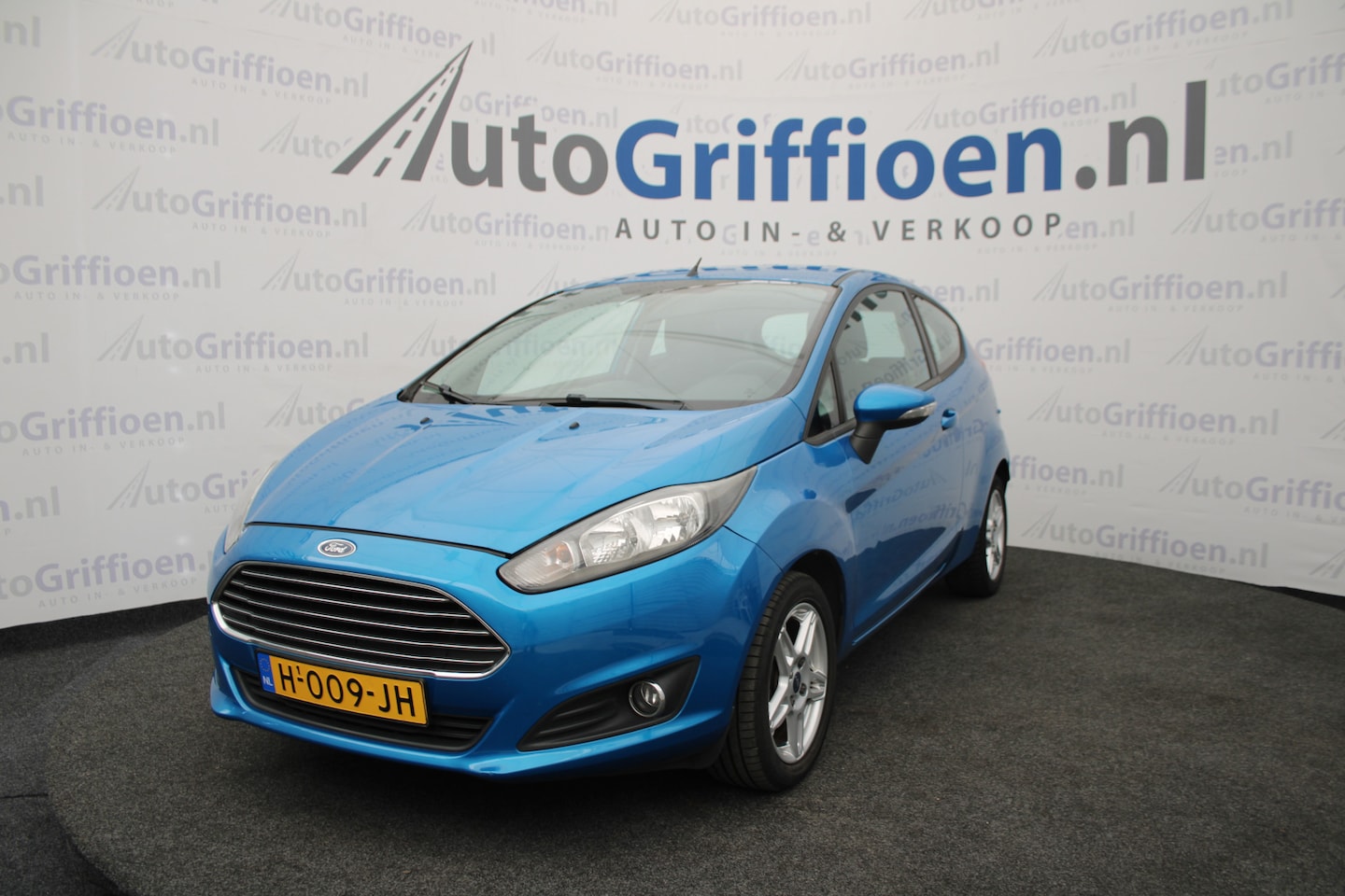Ford Fiesta - 1.0 Ambiente nette hatchback met airco - AutoWereld.nl