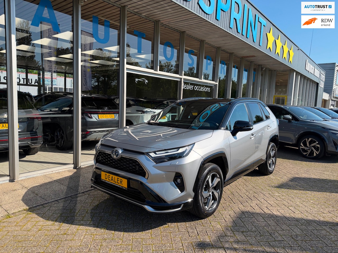 Toyota RAV4 - 2.5 Plug-in Hybrid AWD 300 Dynamic 306 PK DIREKT LEVERBAAR - AutoWereld.nl