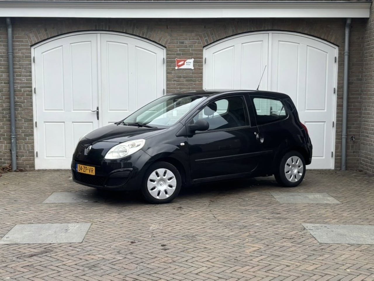Renault Twingo - 1.2 Authentique nieuwe distributieriem - AutoWereld.nl