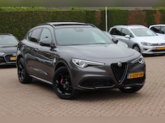 Alfa Romeo Stelvio - 2.0 T AWD Super / Panoramadak / Camera / Leder / 19'' / CarPlay / Navigatie / Stoel+Stuurv
