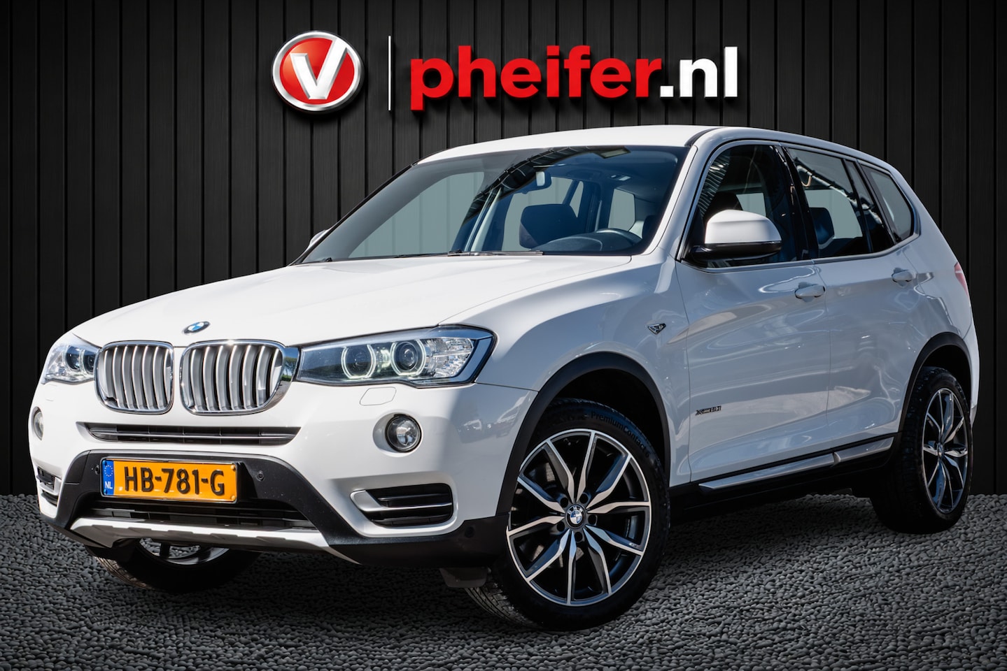 BMW X3 - xDrive20i 184pk Aut.8 High Executive Trekhaak/ Lederen sportstoelen/ Stoelverwarming/ Navi - AutoWereld.nl