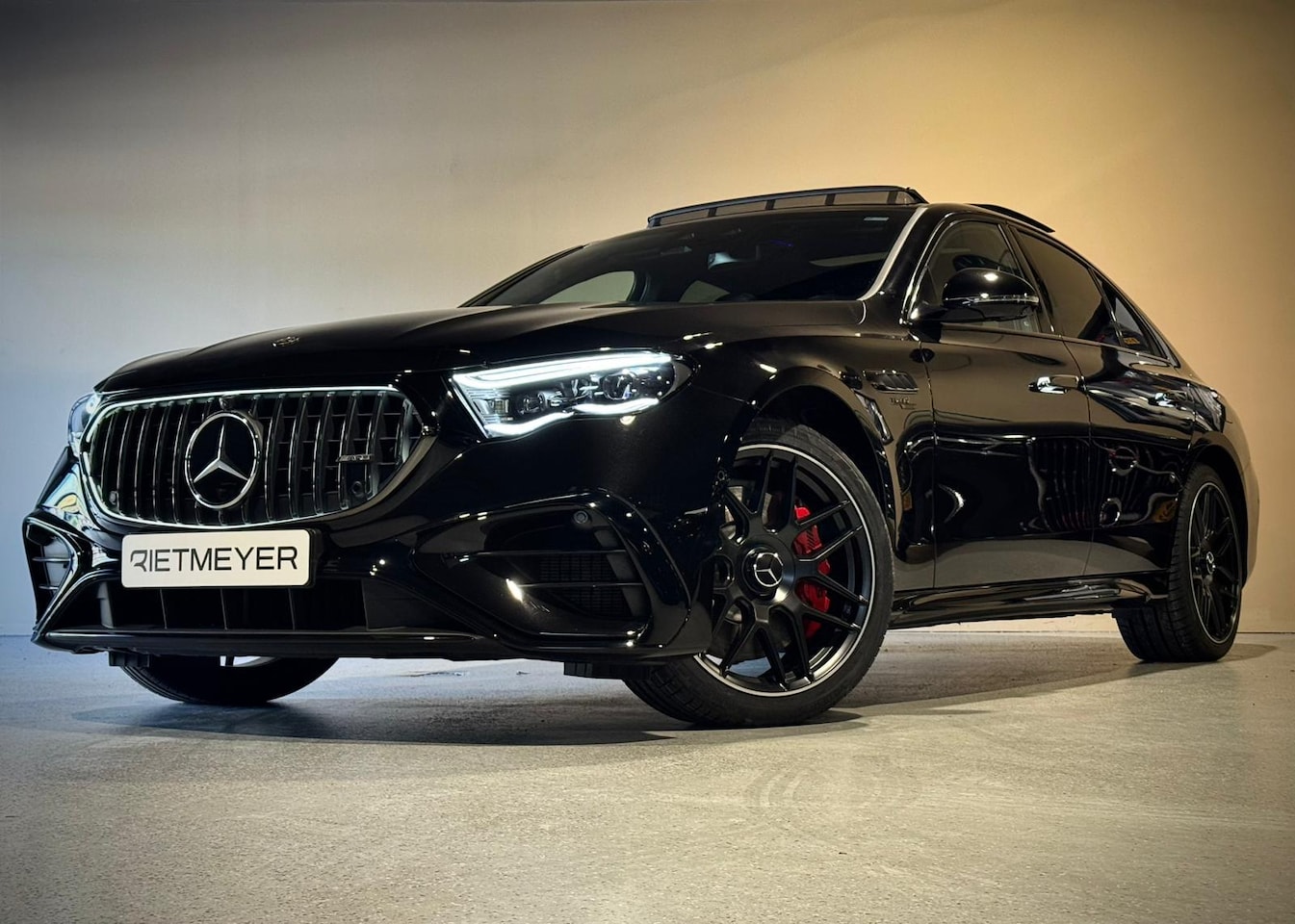 Mercedes-Benz E-klasse - AMG 53 4MATIC+ |Hyperscreen |Pano |Stoelkoel./verw. |AMG Night pakket - AutoWereld.nl