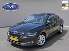 Skoda Superb - 1.5 TSI ACT Style Business, LET OP: 18000 km Origineel NL auto met nap, panoramadak, leder
