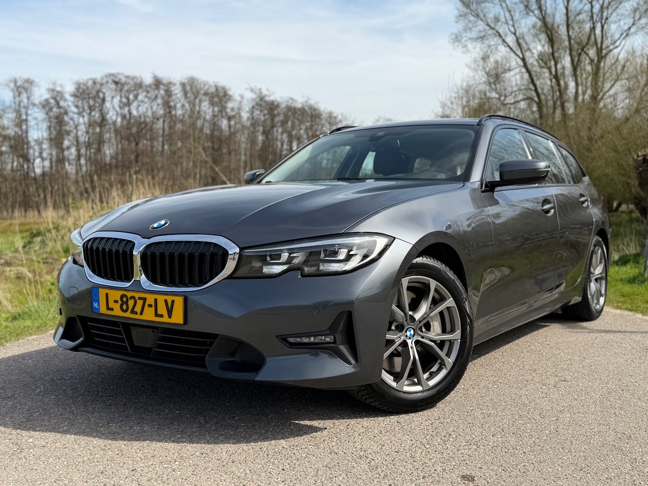 BMW 3-serie Touring - 330i High Executive / Automaat / Stoelverwarming / Navigatie / Half Leder / Goed onderhoud - AutoWereld.nl